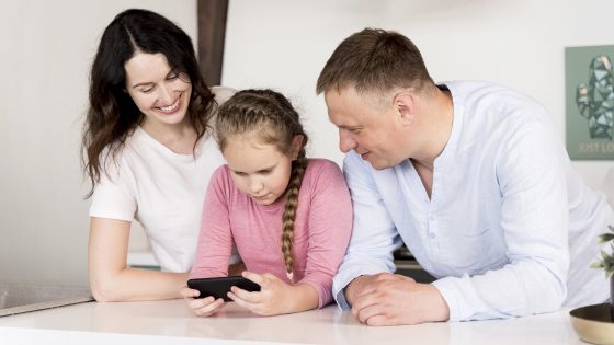 Child monitoring apps: a help to parents or a dangerous tool?