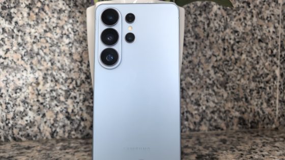 三星 Galaxy S26 Ultra 能否继续称霸市场,还是已经沦为中国竞争对手的附庸?